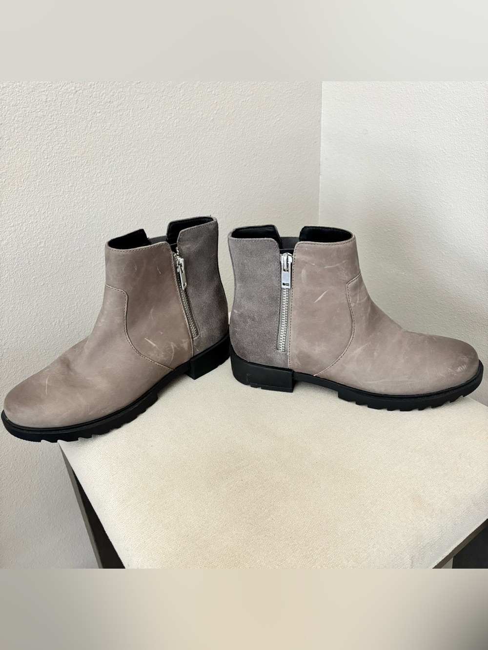 SOREL WATERPROOF Women's Grey Ankle Boots - Size 8 - Picture 5 of 11